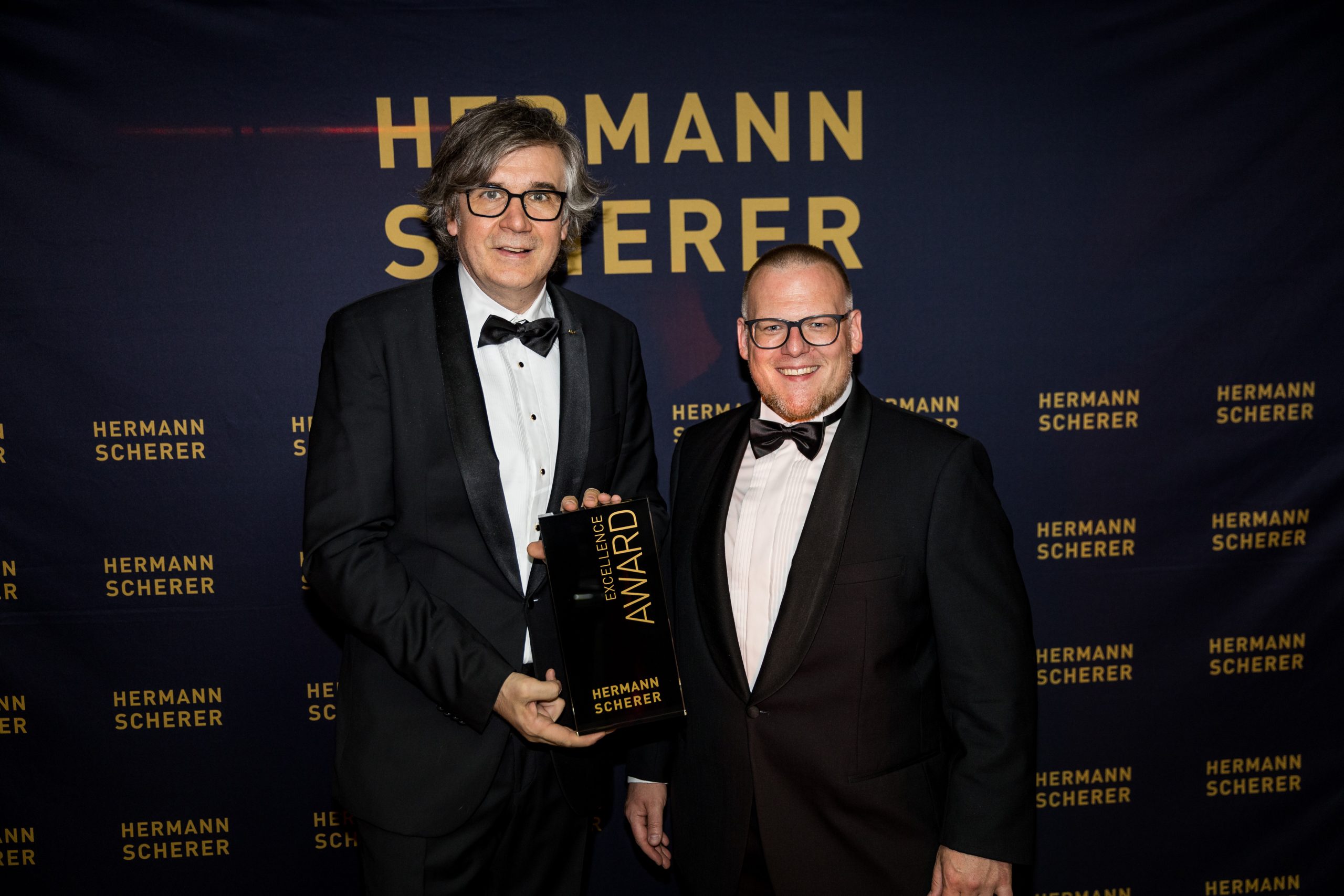 Florian-Volkelt-gewinnt-Excellence-Award-2022
